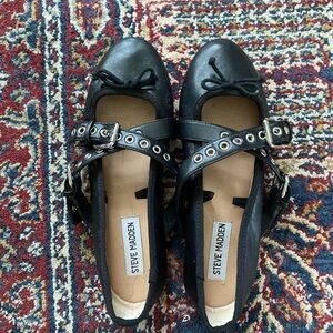Steve Madden Black Buckle Ballet Flats